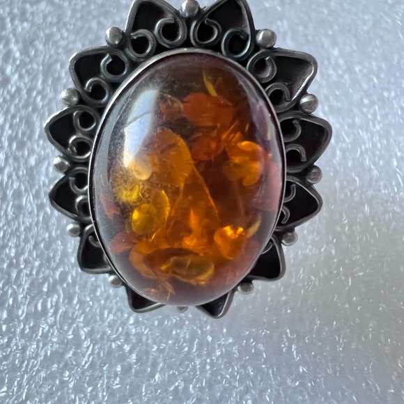 Amber .925 Sterling size 7” Ring Vintage  Large Amber Full of Inclusion. - Picture 7 of 10